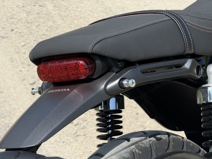 14 Honda GB350S swiatlo tyl