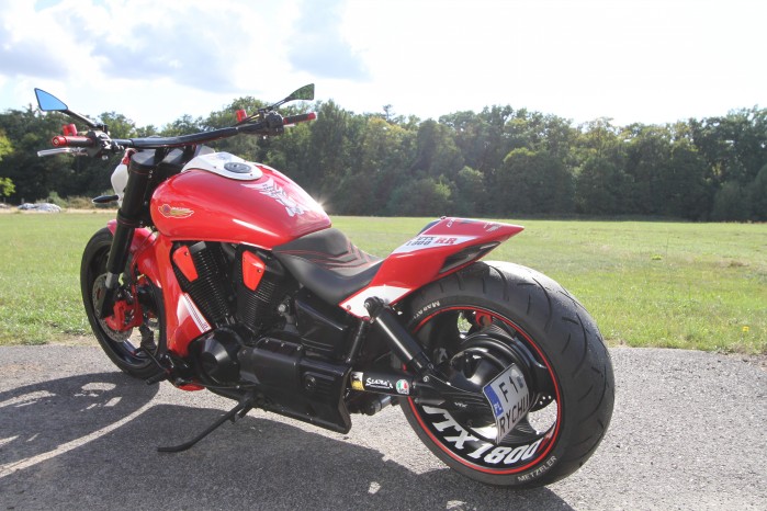 03 Honda VTX 1800 cruiser custom