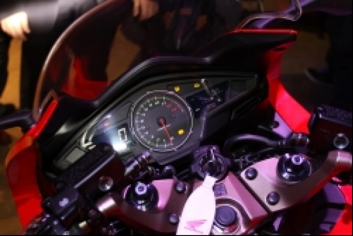 Kokpit Honda VFR800 2014