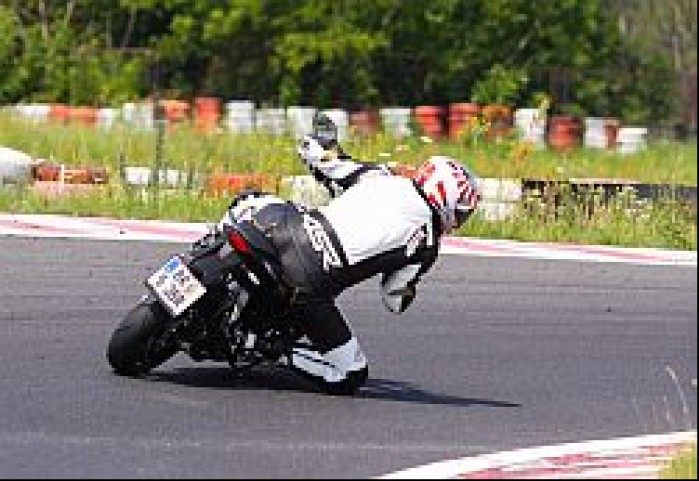 Zakret KTM Duke 125 2012 m