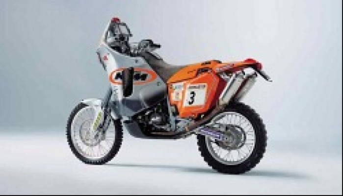 30 Motocykl Meoniego KTM LC4 660R rok 2001