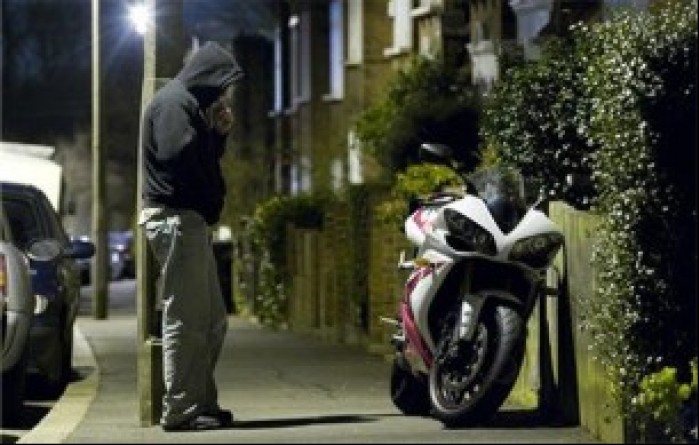 Niezabezpieczony motocykl to zaproszenie dla zlodzieja