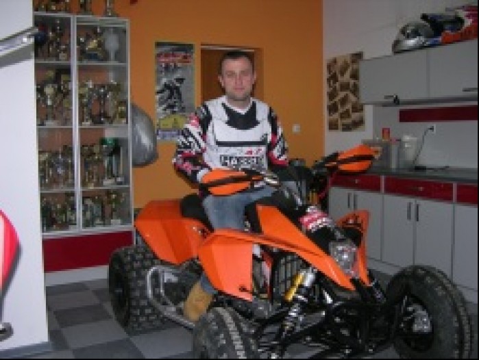 Krzysztof Jarmuz na quadzie KTM