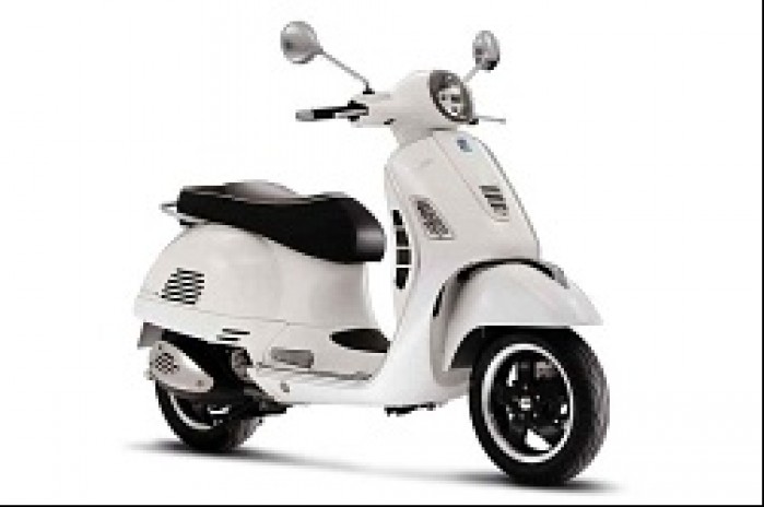 vespa gts 300 super bialy bokiem