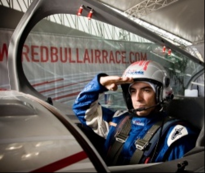 Ronnie Renner w Red Bull Air Race