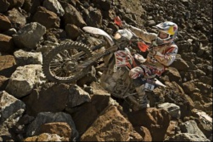 Dougie Lampkin w akcji fot Philip Platzer Red Bull Photofiles