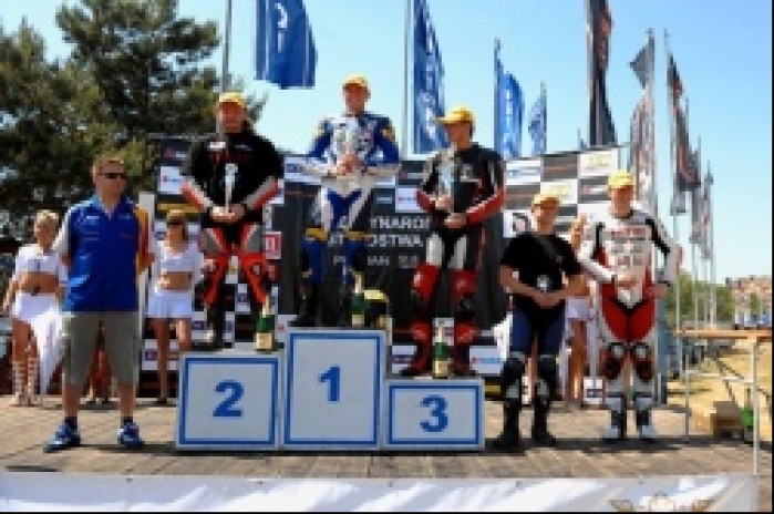 Suzuki GSX-R Cup podium II runda klasa powyzej 600ccm foto Agencja Swiderek