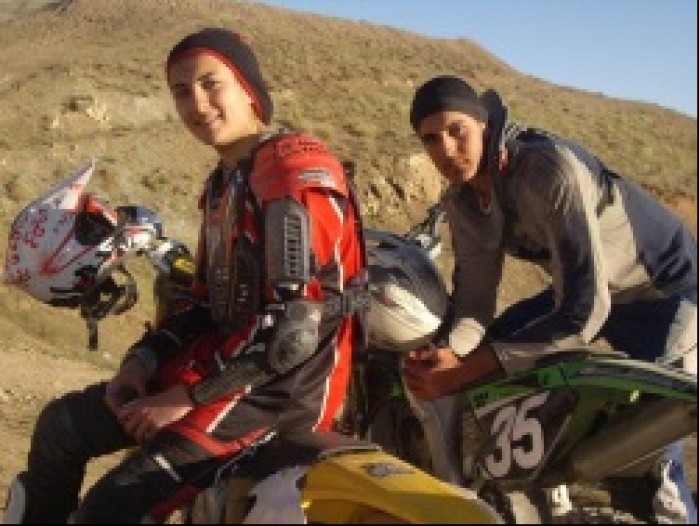 Noora Naraghi motocross