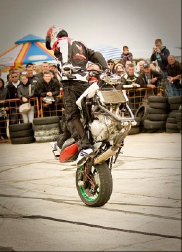 no-front switchback wheelie Angyal Zoltan