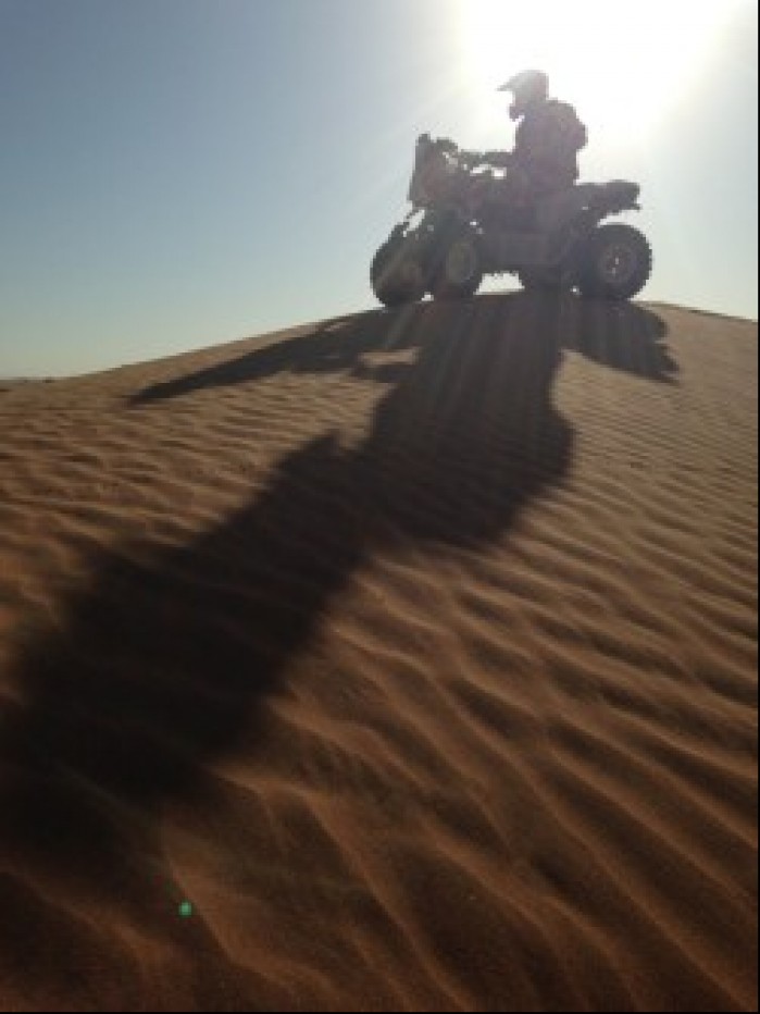 Rafal Sonik na pustyni