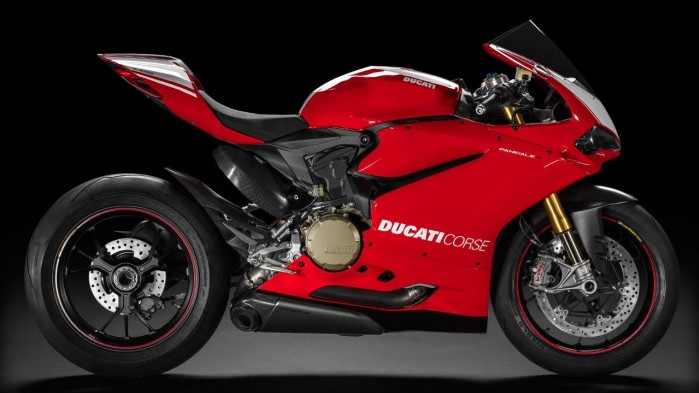 Ducati Panigale R 2015 red