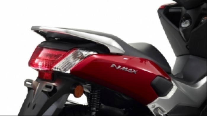 Yamaha NMAX 125 2015 tyl