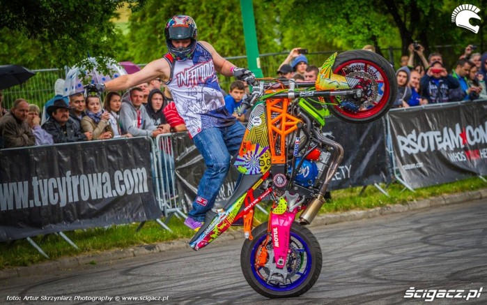Beku na gumie Moto Show Bielawa Polish Stunt Cup 2015