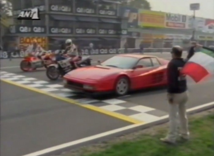 Ferrari Testarossa vs Yamaha Fz 750 vs Yamaha Yzr 500