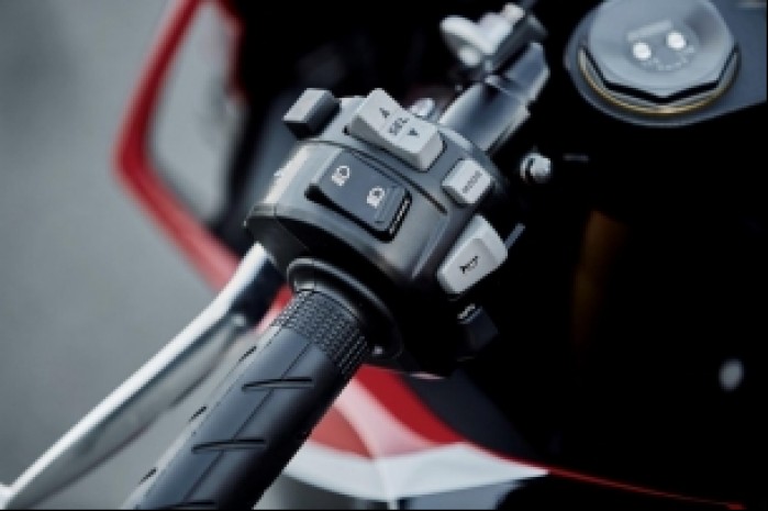 Honda CBR1000RR Fireblade 2017 24