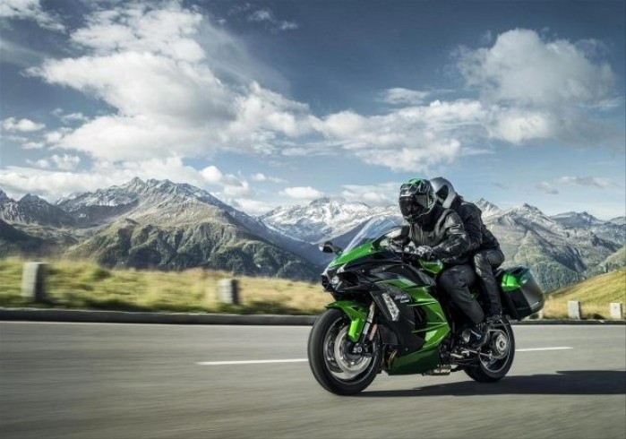 2018 Kawasaki Ninja H2 SX 17