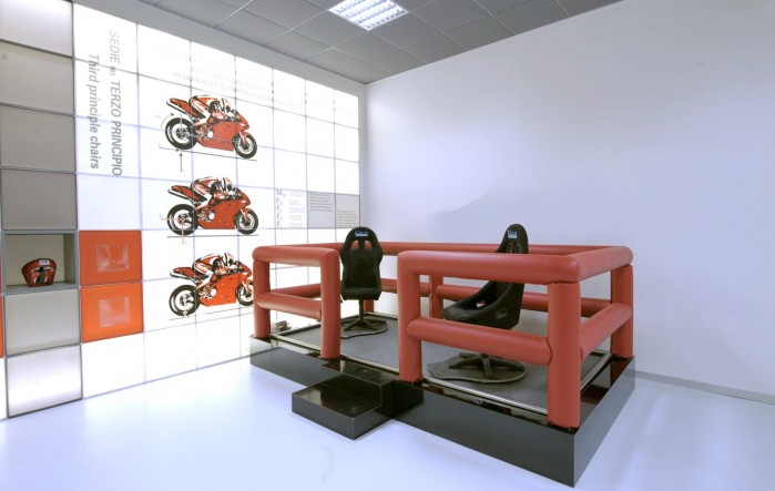 Laboratorium przy muzeum Ducati 6