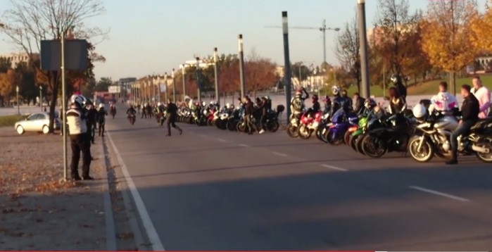 Motocyklisci pod Narodowym Warszawa