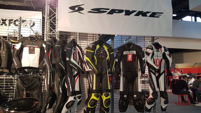 Mototrendy 2019 Spyke