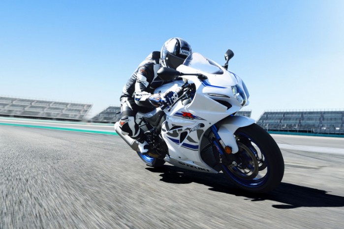 GSX R1000RAL8 action 13
