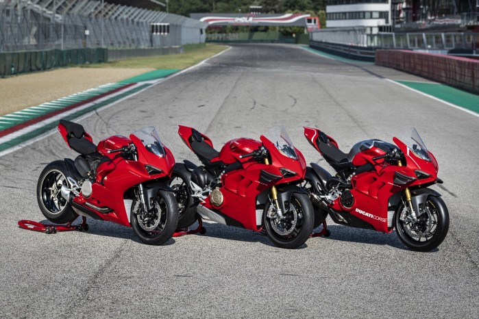 MY20 DUCATI GAMMA PANIGALE V2 V4S V4R 01 UC101575 Mid