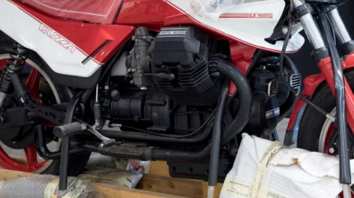Moto Guzzi 850 Le Mans III 04