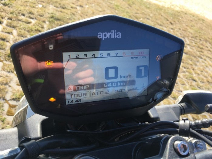 Aprilia Shiver 900 15 kokpit
