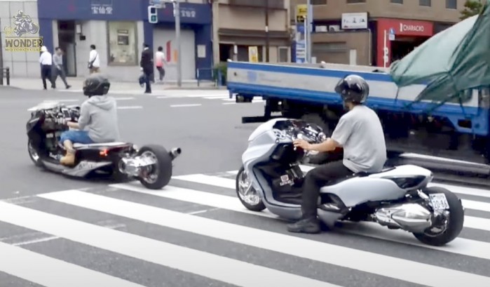 Custom Long Low Scooter z Japonii