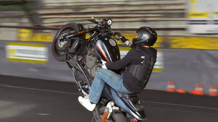 Harley Davidson XR1200 Sportster stunt