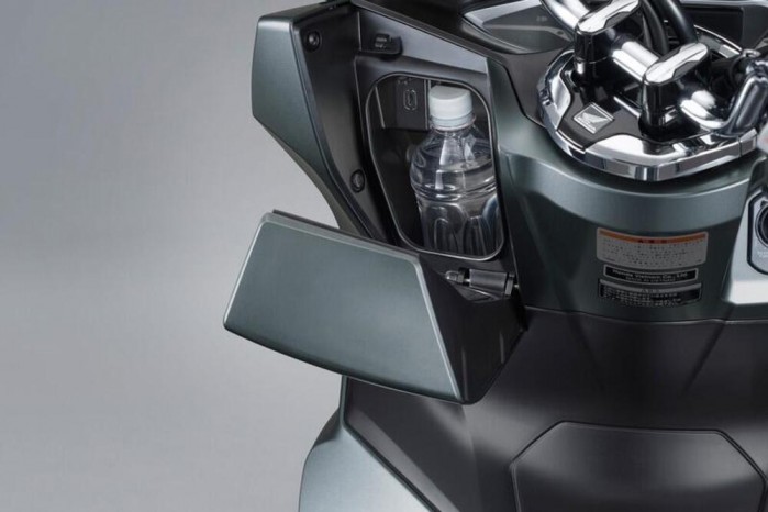 Honda PCX HEV na 2021 seryjny skuter hybrydowy