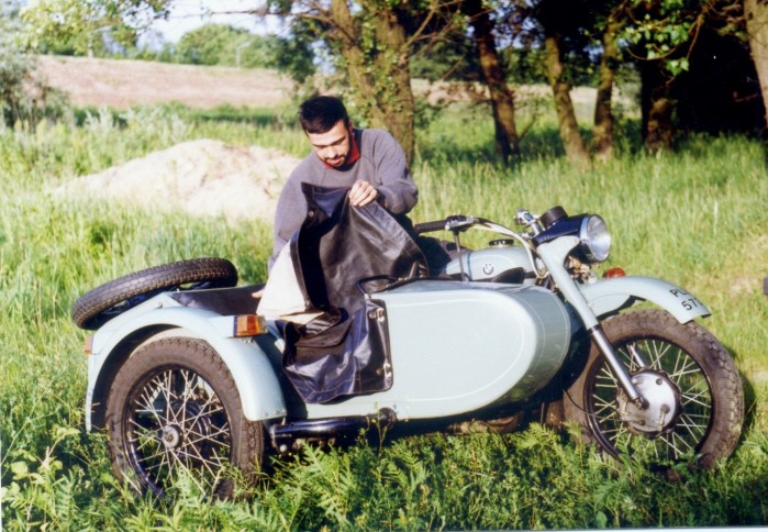 Tomasz Szczerbicki na motocyklu Ural 650