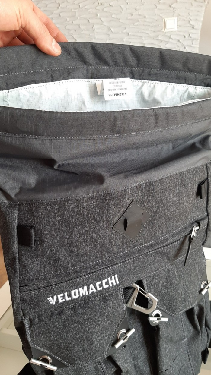 10 Velomacchi Speedway Backpack 28L plecak motocyklowy