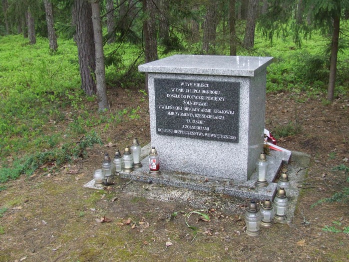 07 Tablica upamietniajaca te walke