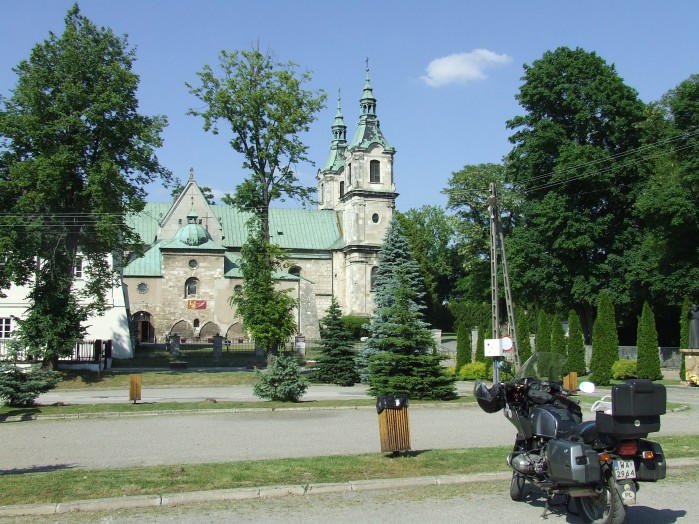 11 Kosciol i klasztor Cystersow w Jedrzejowie