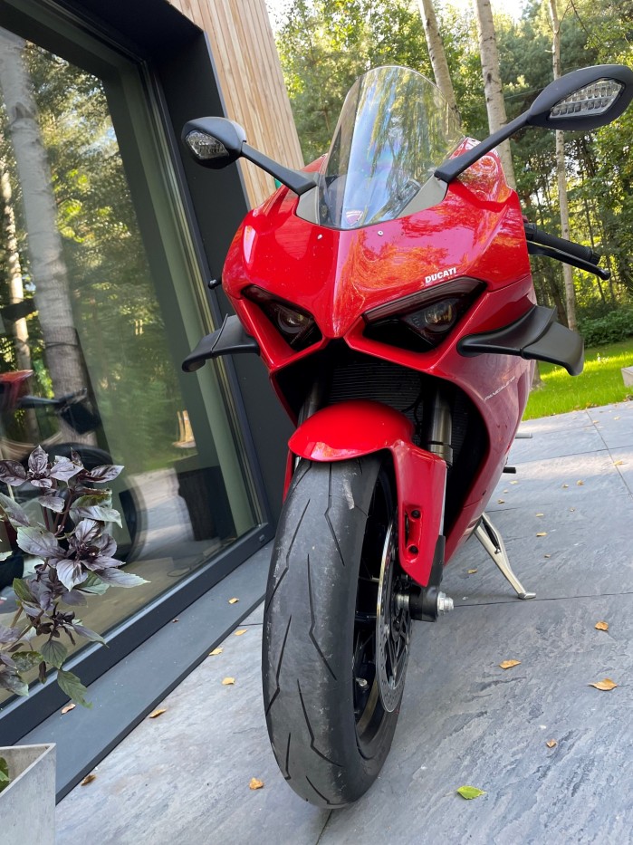 04 Ducati Panigale V4