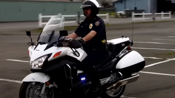 Honda ST1300PA ameryka skiej policji