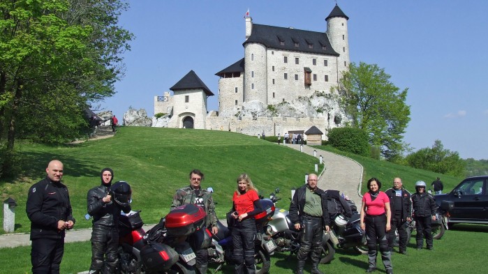 10 Zrekonstruowany zamek w Bobolicach z