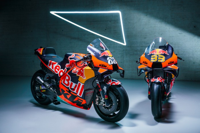 Binder 33 Oliveira 88 Red Bull KTM MotoGP motocykle 2022