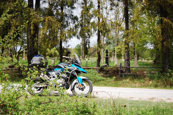 08 motocykl Lidki w lesnych polaciach Beskidu Niskiego
