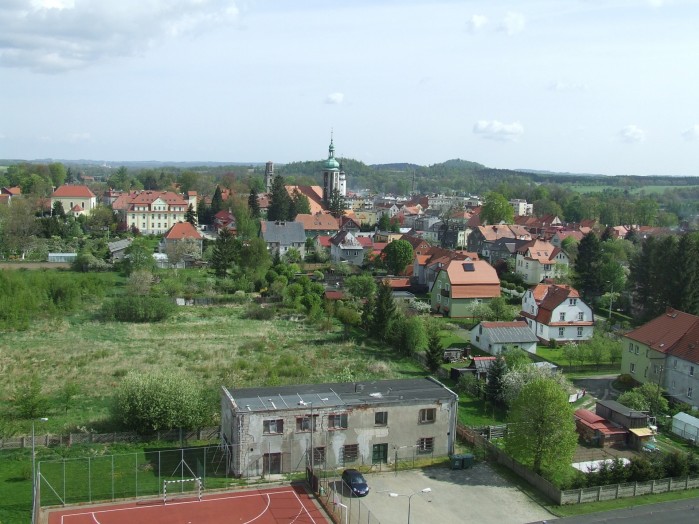 Widok z wiezy na Mirsk i okolice