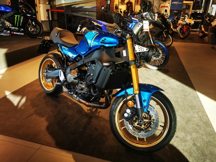 02 Yamaha xsr 900