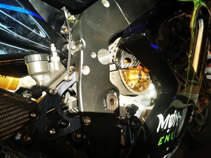 DR6, Yamaha M1 moto gp 2021 Quartararo 1/18