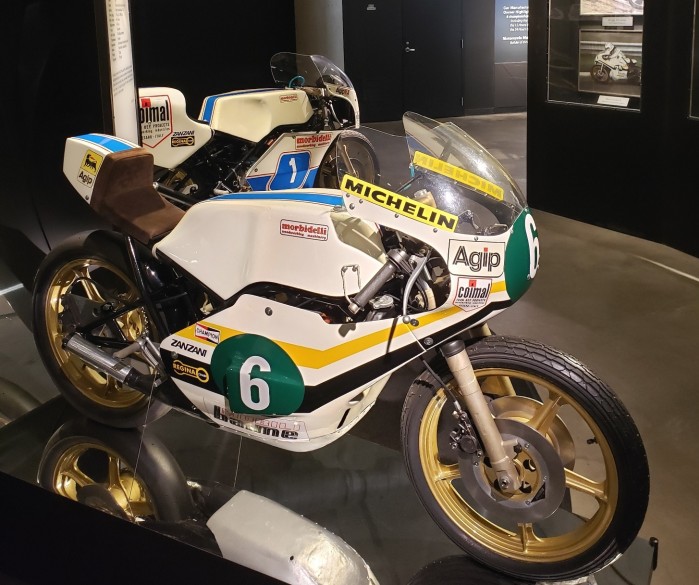 04 Motocykle wyscigowe Morbidelli eksponowane w muzeum Barber Motosports Fotografie Wojtka Miezala