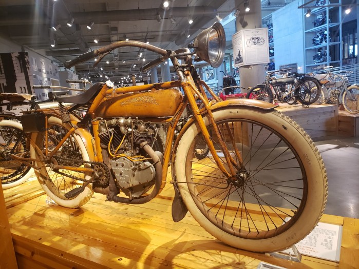 01 Motocykl The Flying Merkel z 1913 roku eksponowany w Barber Motorsports Museum