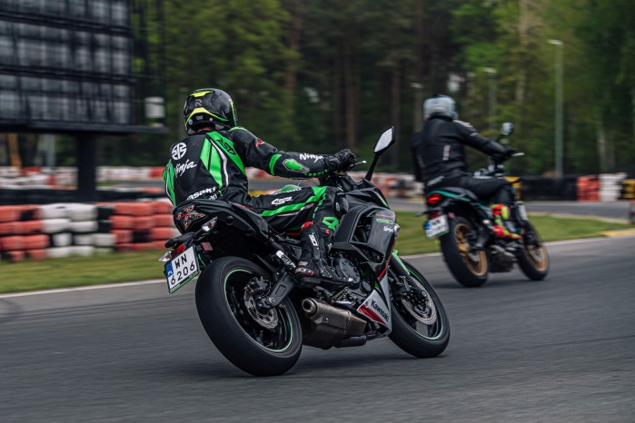 05 Motocykle Kawasaki Ninja 650 na Torze Modlin 2022