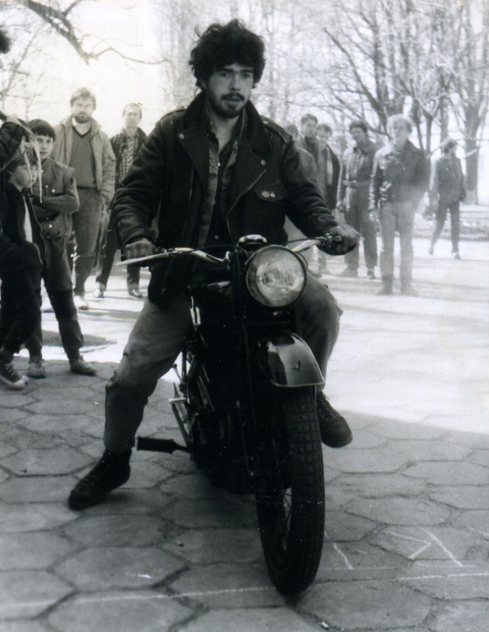 01 Rok 1988 Na motocyklu DKW KS 200