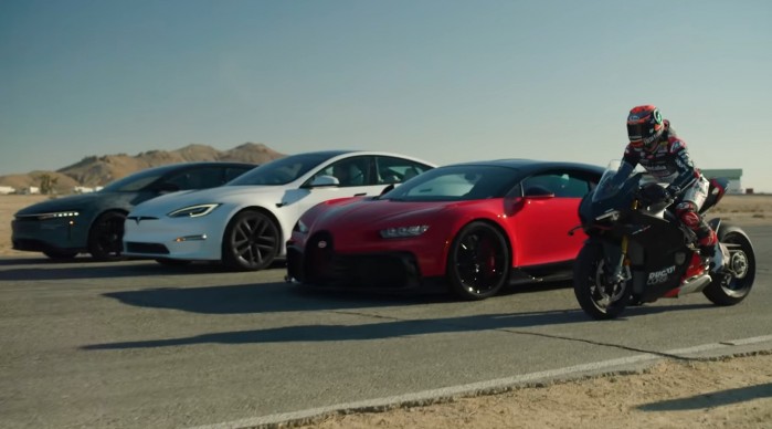 Tesla S Plaid vs Lucid Air Saphhire vs Bugatti Chiron vs Ducati