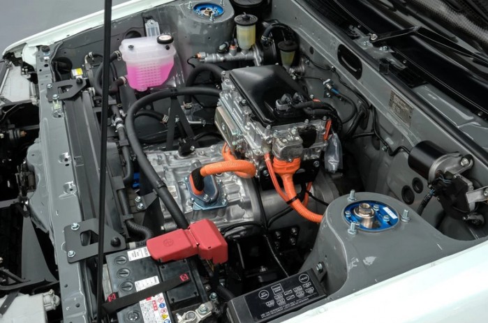 Toyota Corolla AE86 BEV 1