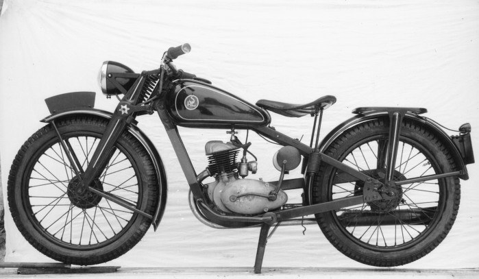 Motocykl SHL 125 M04 z 1949 roku