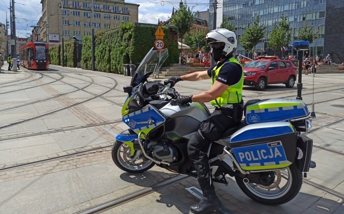policjant motocykl 1